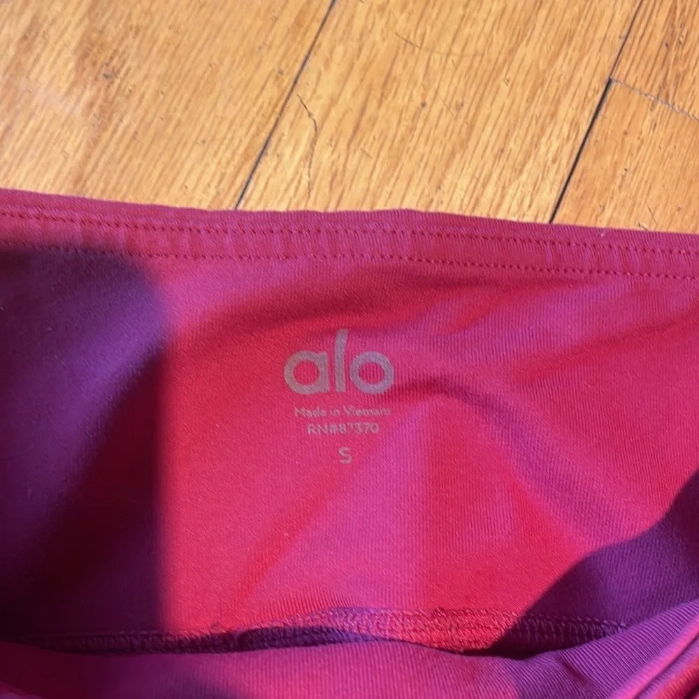 Alo Yoga Criss Cross Cutout Full Length Leggings - Picture 7 of 12